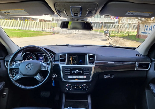 Mercedes-Benz GL cena 124900 przebieg: 51405, rok produkcji 2015 z Warszawa małe 781